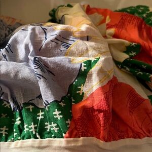 Colorful floral pattern, twin bed skirt used